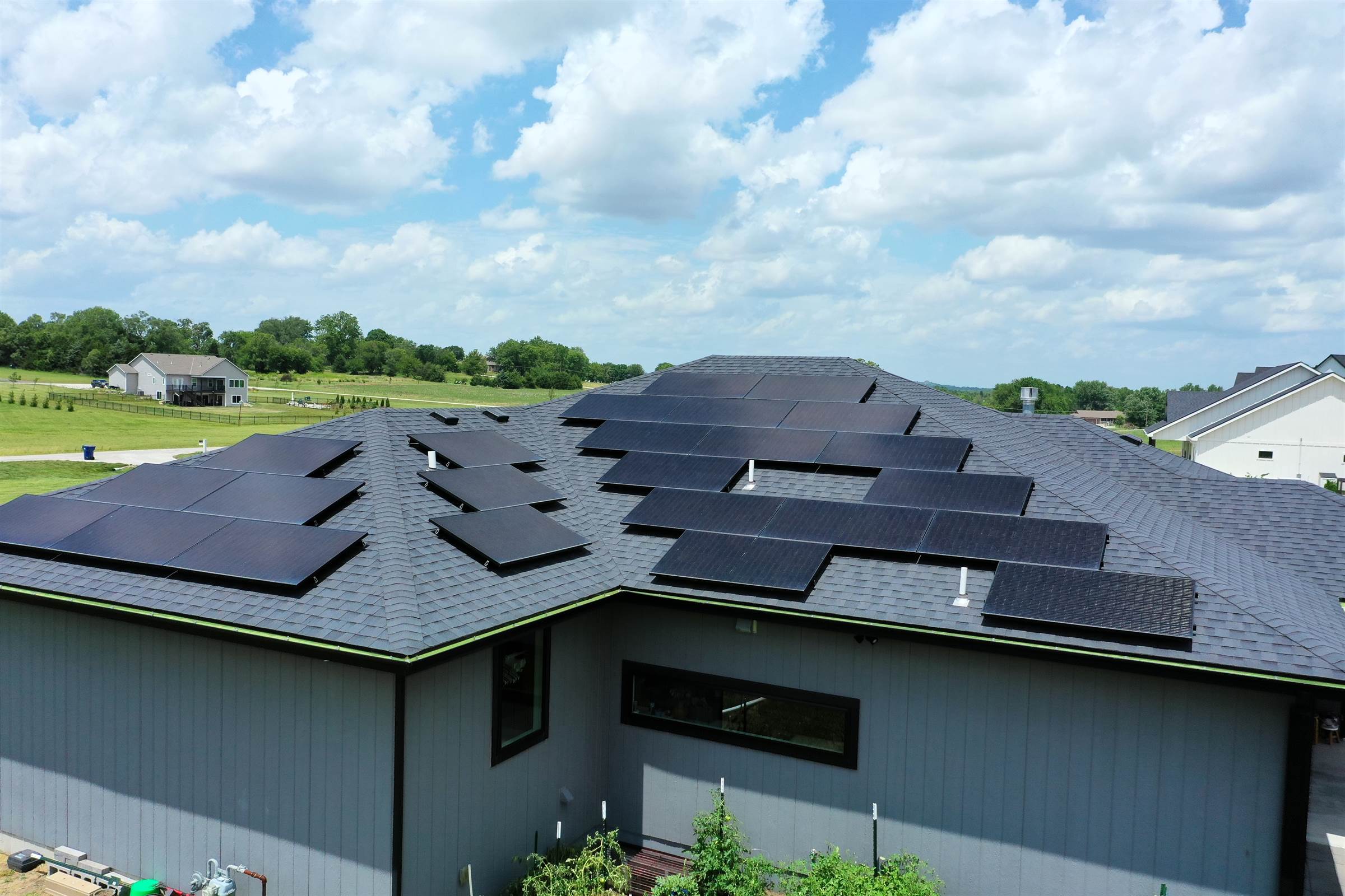 1076 E 1466th Rd, Lawrence, KS 66046