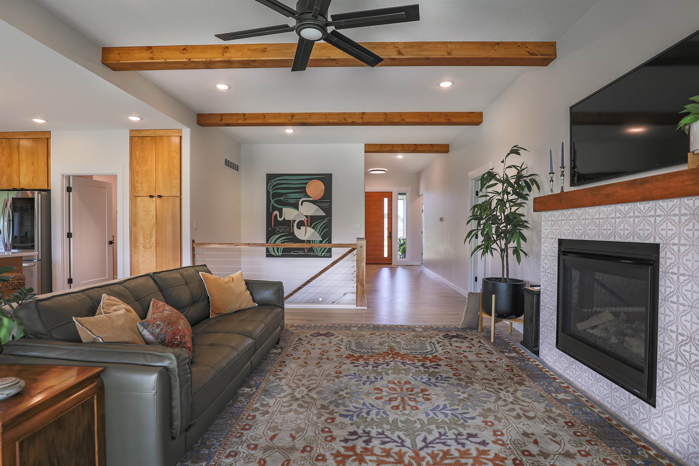 1076 E 1466th Rd, Lawrence, KS 66046