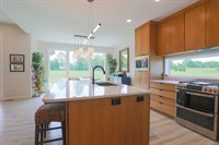 1076 E 1466th Rd, Lawrence, KS 66046