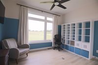 1076 E 1466th Rd, Lawrence, KS 66046