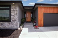 1076 E 1466th Rd, Lawrence, KS 66046