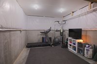 1076 E 1466th Rd, Lawrence, KS 66046