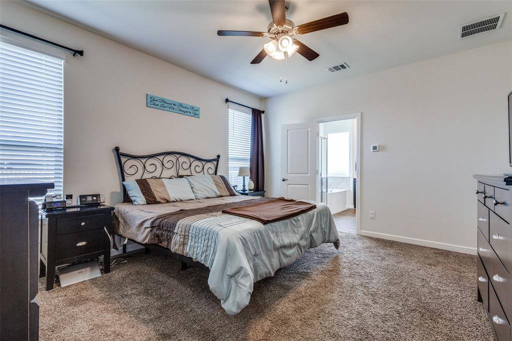 9128 Sycamore Leaf Drive, Fort Worth, TX 76179