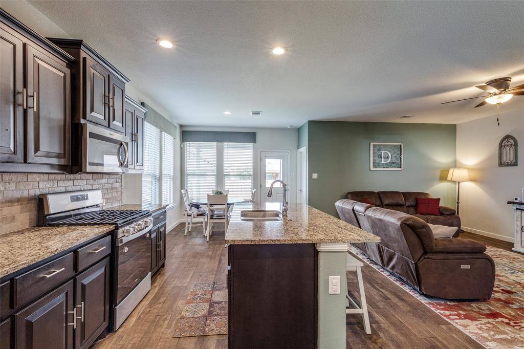 9128 Sycamore Leaf Drive, Fort Worth, TX 76179