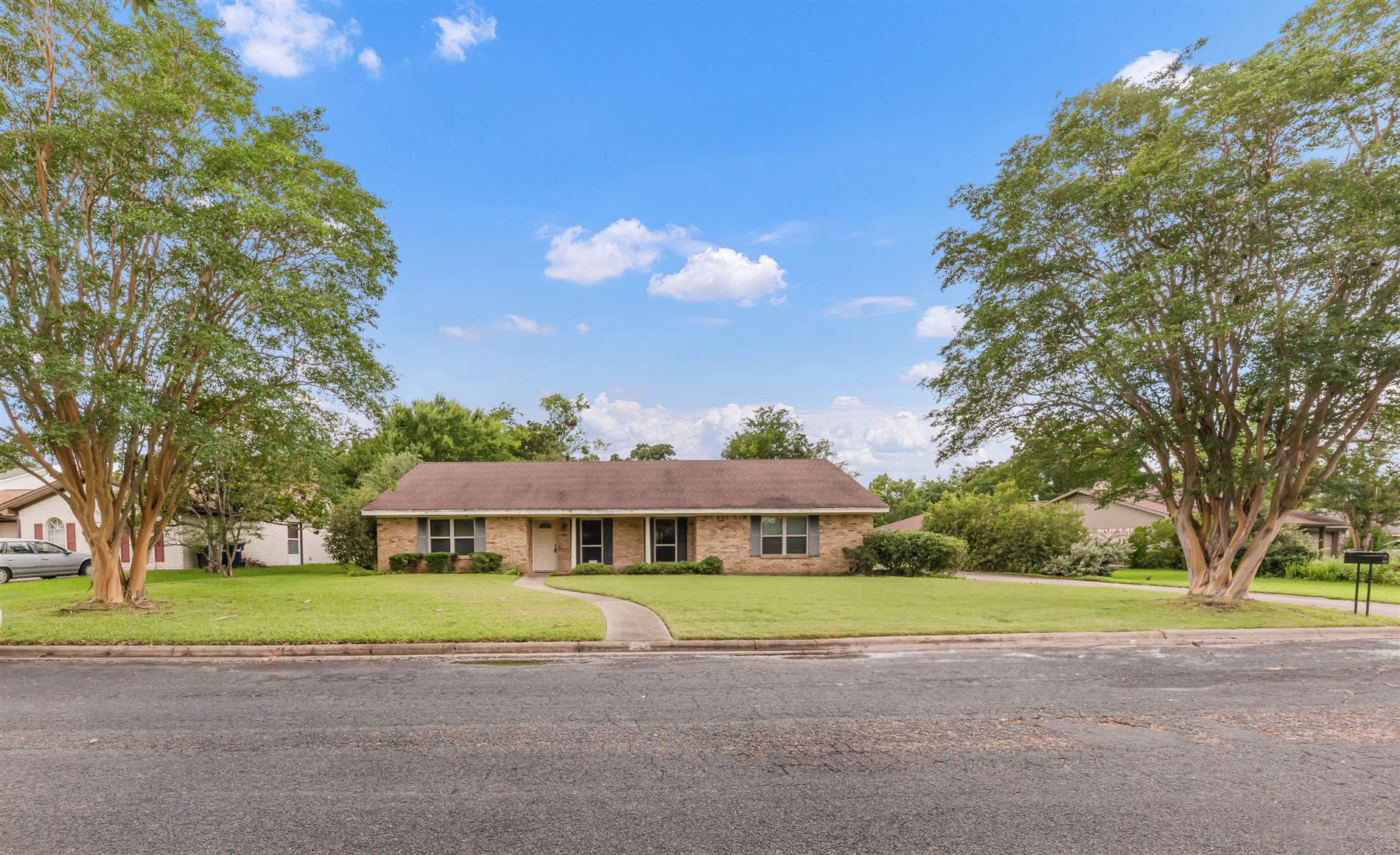2100 Langford Street, College Station, TX 77840
