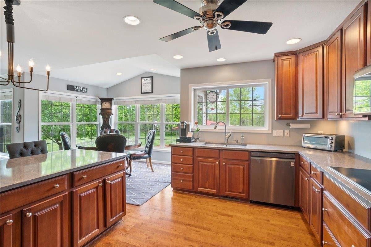 110985 Candlewood Court, Marshfield, WI 54449