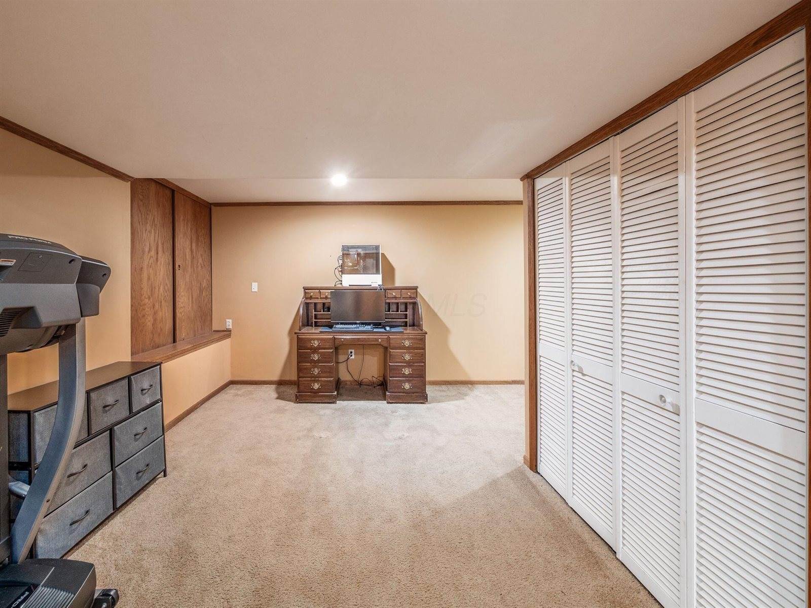 8741 Olenbrook Drive, Lewis Center, OH 43035