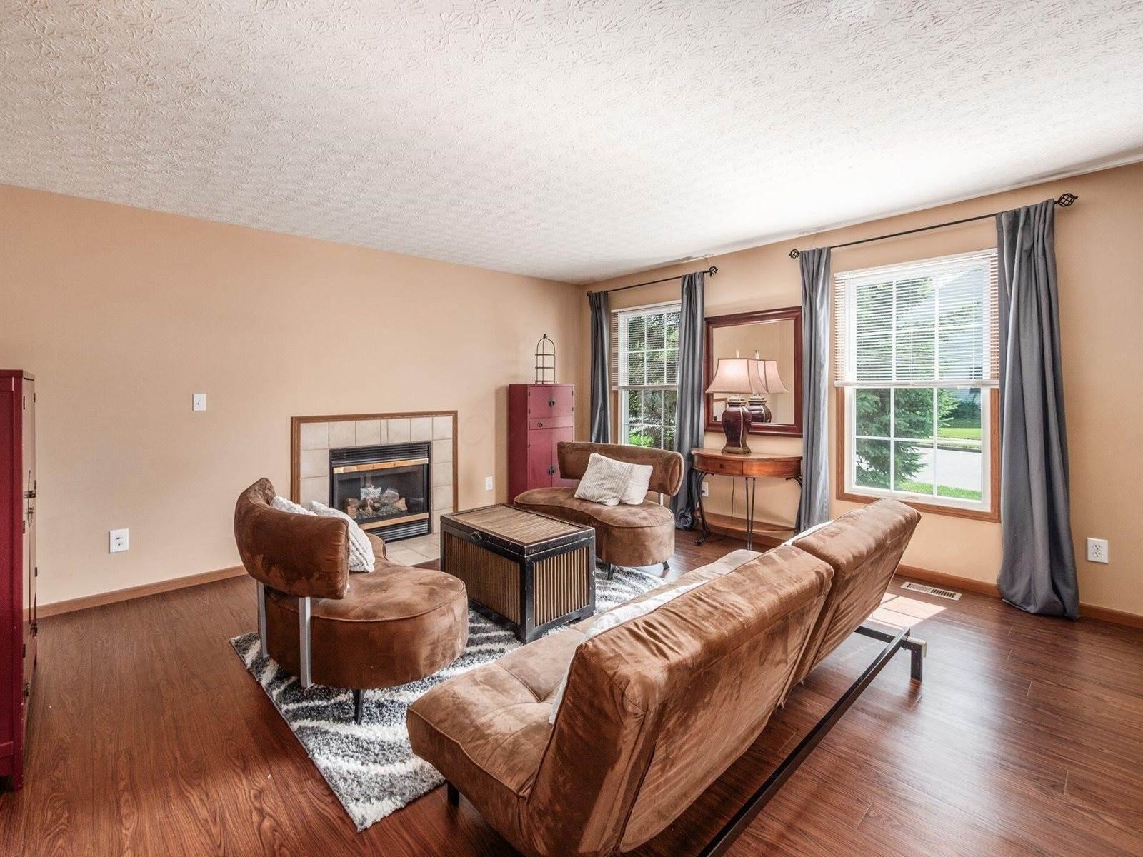 8741 Olenbrook Drive, Lewis Center, OH 43035