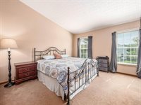 8741 Olenbrook Drive, Lewis Center, OH 43035