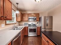 8741 Olenbrook Drive, Lewis Center, OH 43035