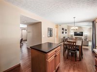 8741 Olenbrook Drive, Lewis Center, OH 43035