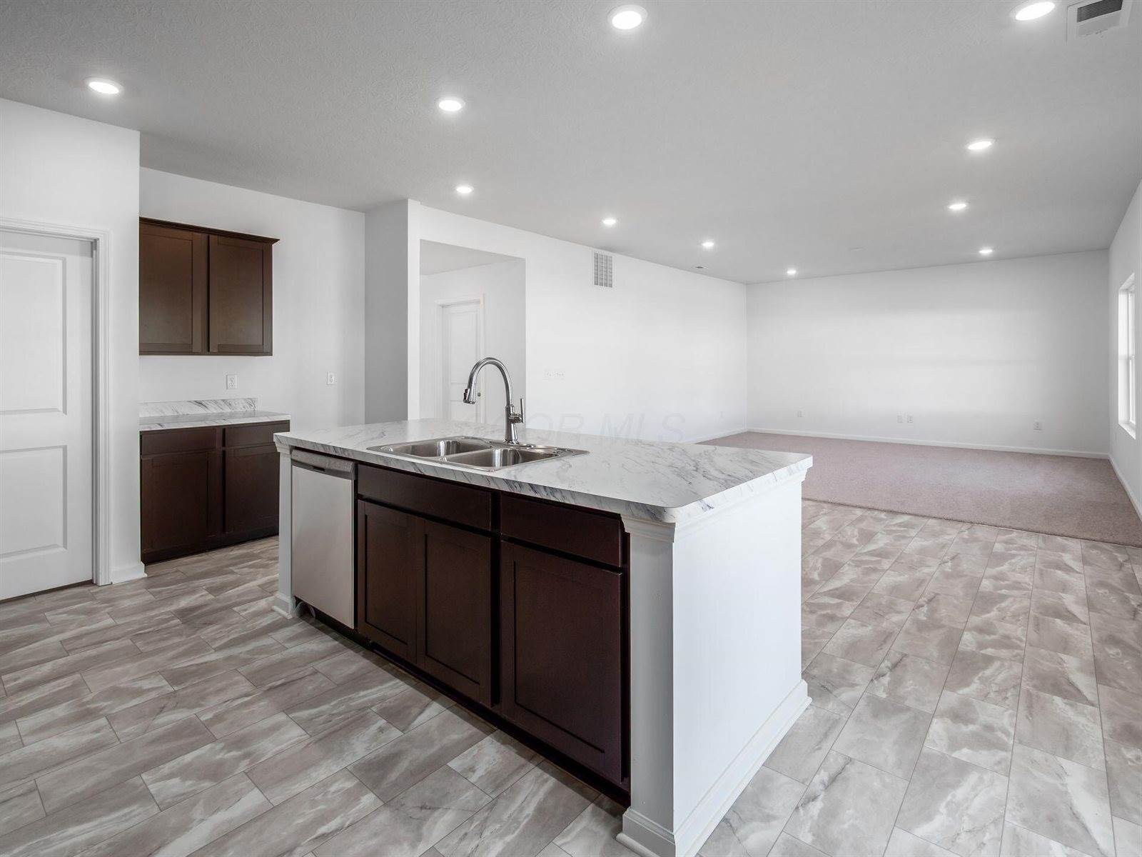 1709 Kash Avenue, Bellefontaine, OH 43311