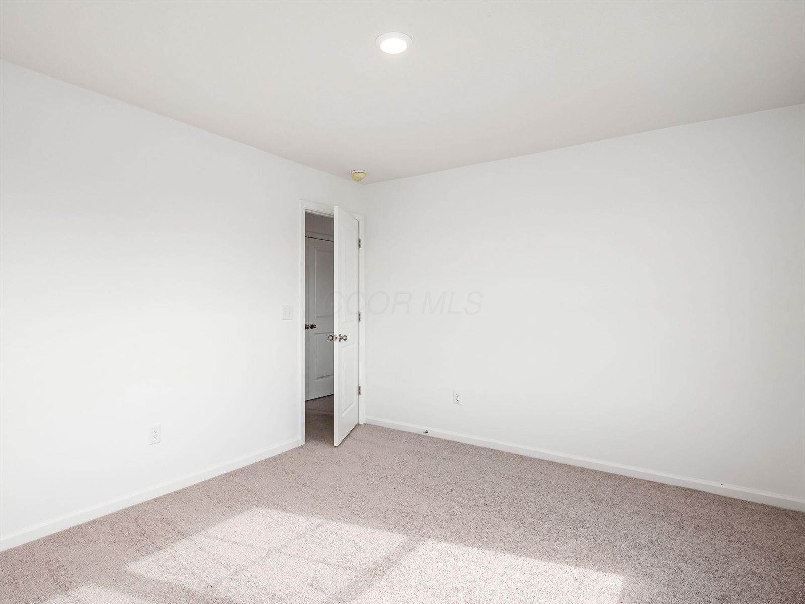 1709 Kash Avenue, Bellefontaine, OH 43311