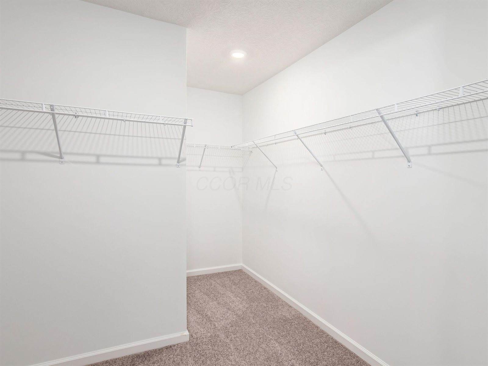 1709 Kash Avenue, Bellefontaine, OH 43311