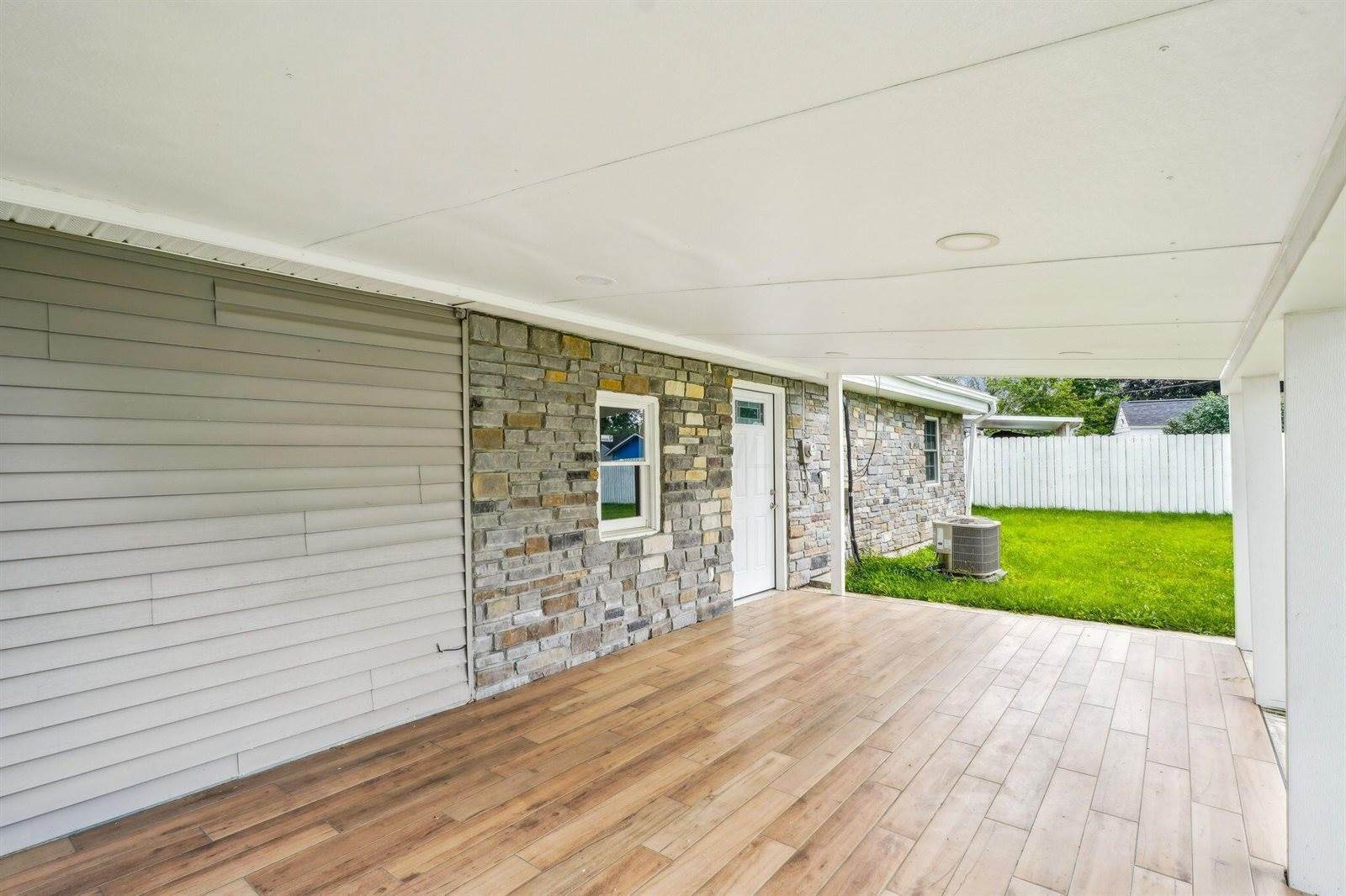 4425 Saint Ann Lane, Columbus, OH 43213