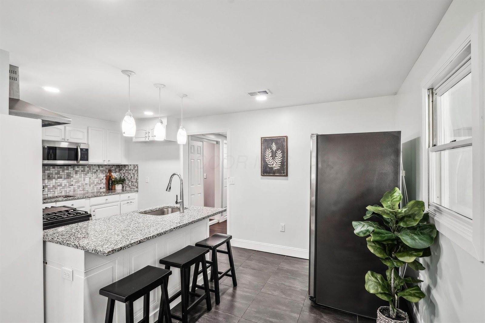 4425 Saint Ann Lane, Columbus, OH 43213