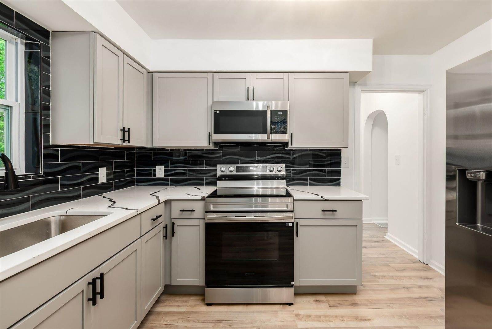 3933 Glenna Avenue, Grove City, OH 43123