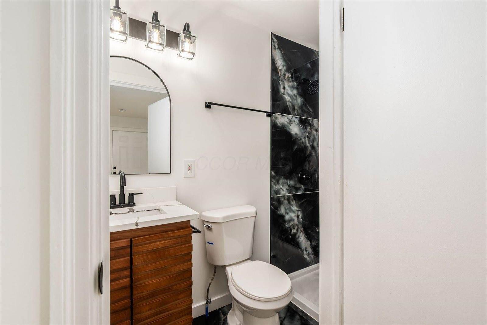 3933 Glenna Avenue, Grove City, OH 43123