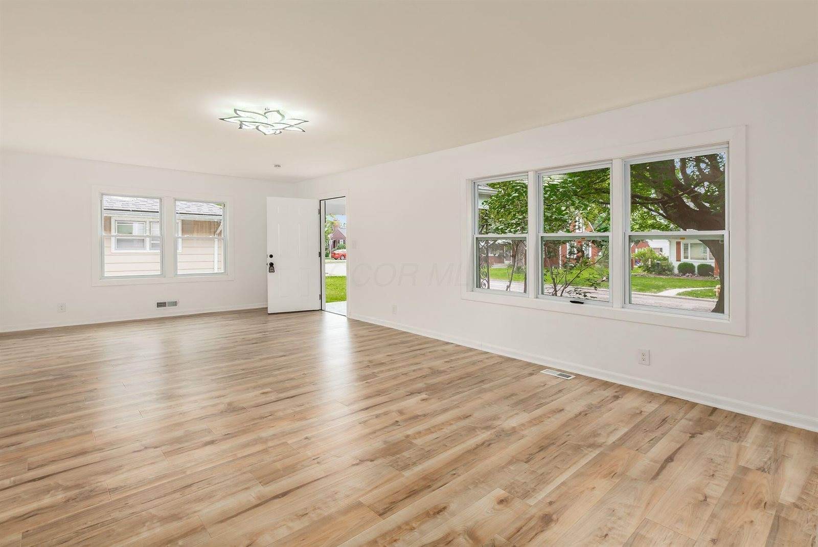 3933 Glenna Avenue, Grove City, OH 43123