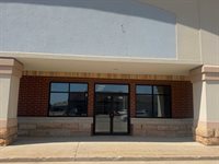 1390 Lake St, Spirit Lake, IA 51360