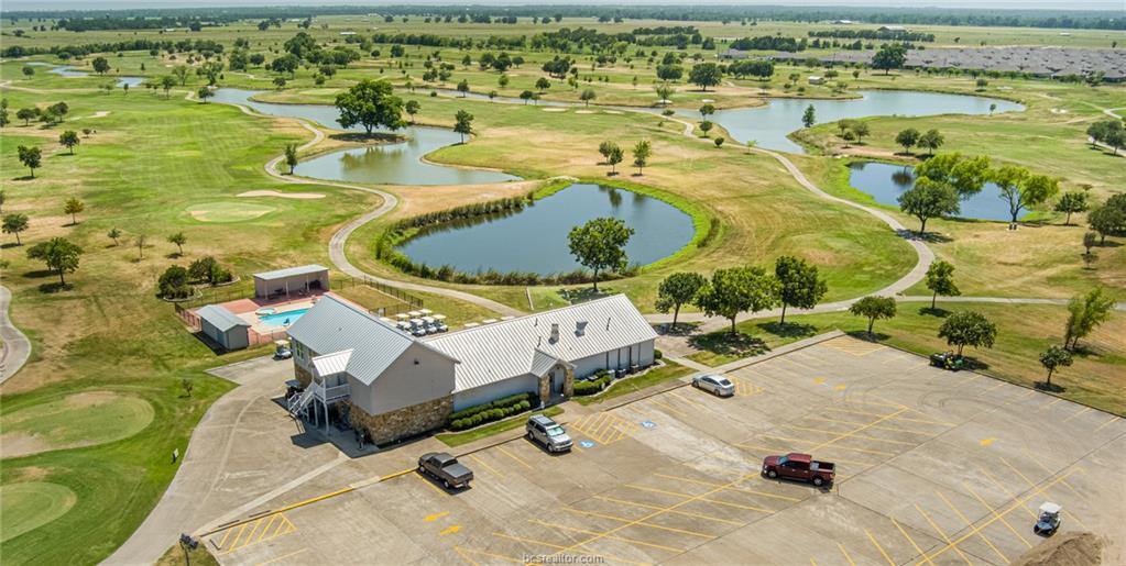 2000 Birdie Court, Navasota, TX 77868