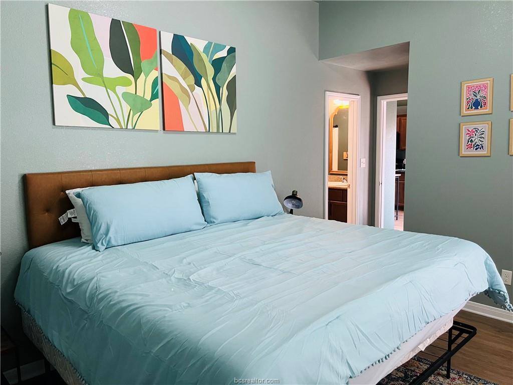 2708 Silver Oak Drive, College Station, TX 77845