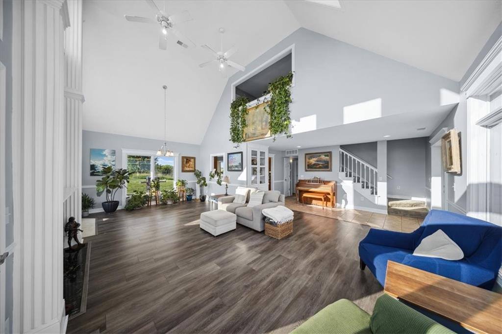 2640 union Road, Lawrence, KS 66044