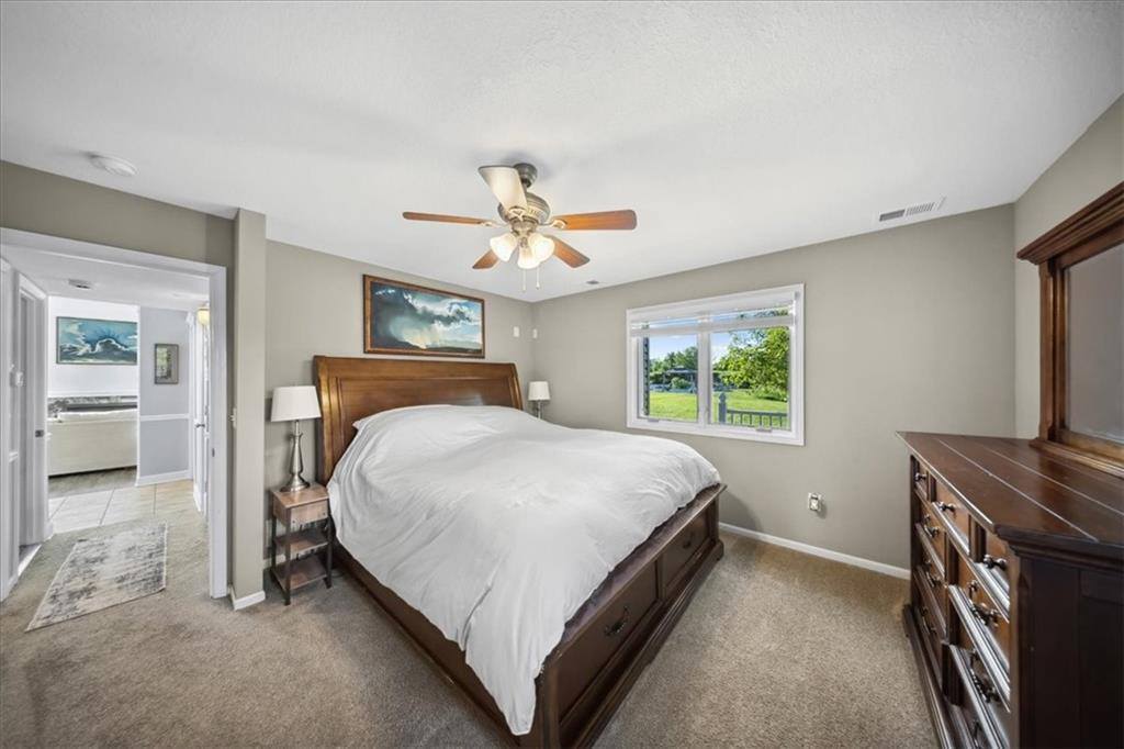 2640 union Road, Lawrence, KS 66044