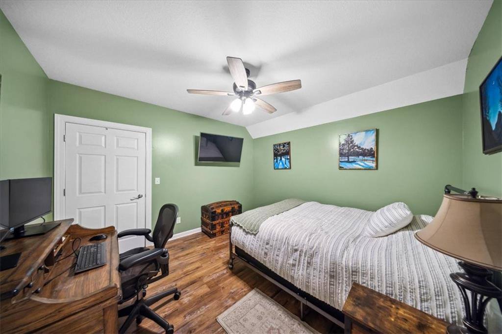 2640 union Road, Lawrence, KS 66044