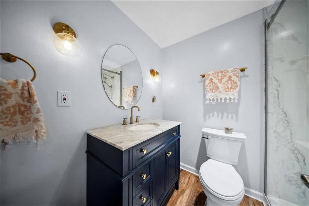 2640 union Road, Lawrence, KS 66044