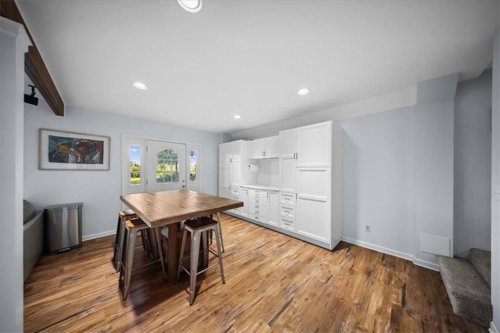 2640 union Road, Lawrence, KS 66044