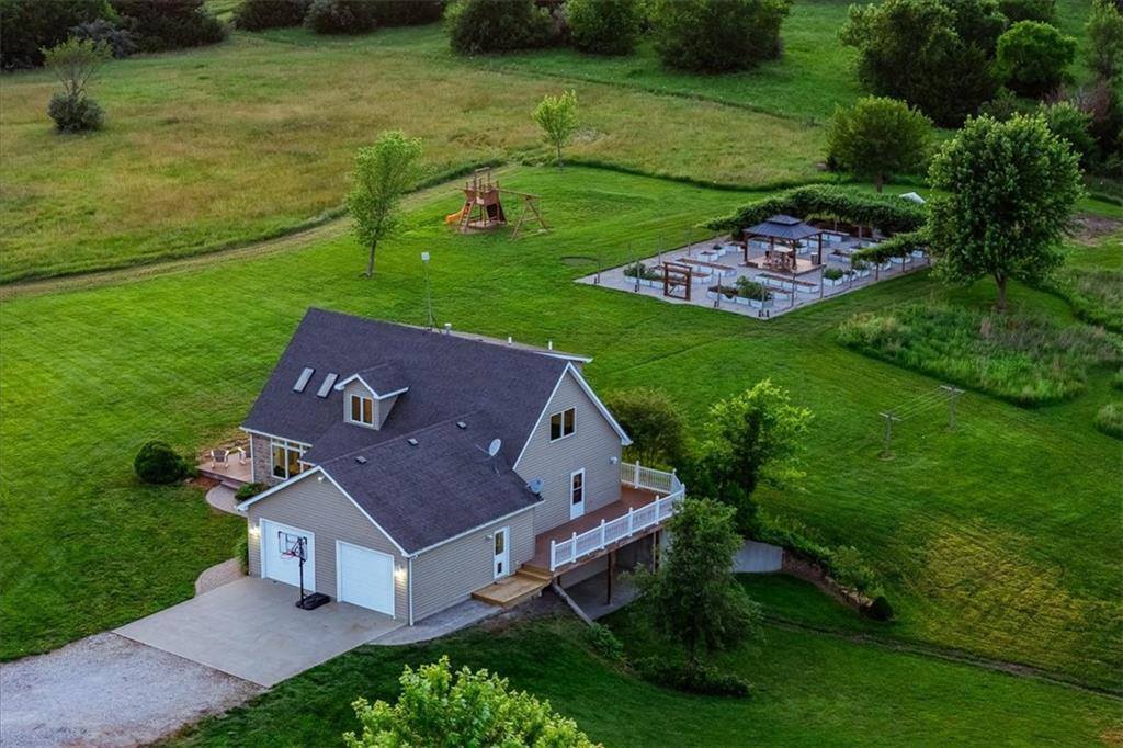 2640 union Road, Lawrence, KS 66044