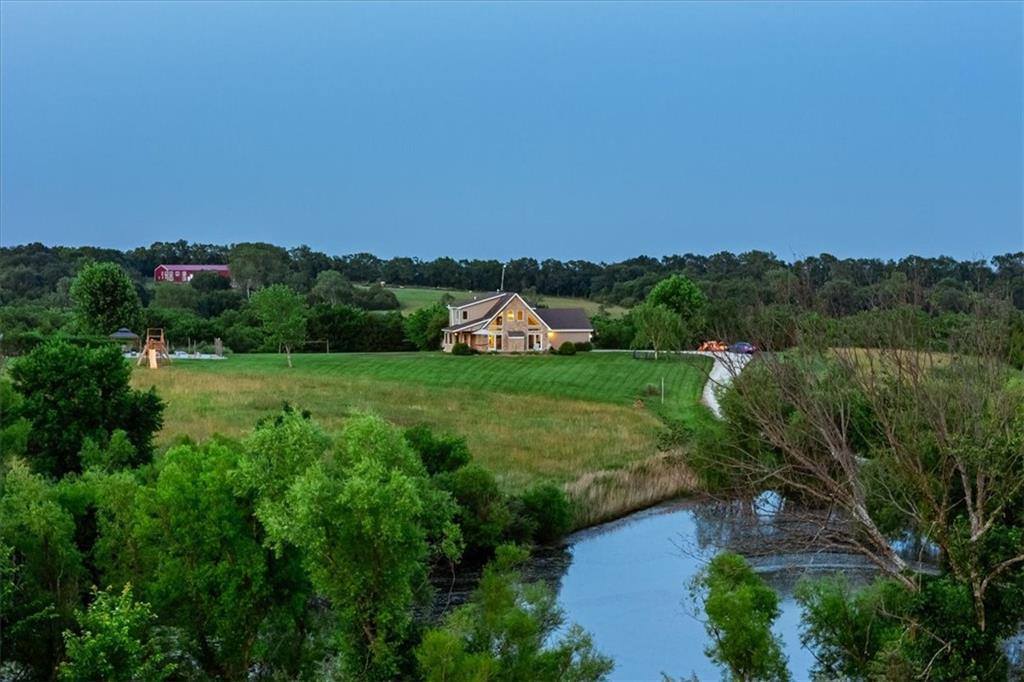 2640 union Road, Lawrence, KS 66044