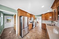 2640 union Road, Lawrence, KS 66044