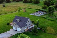 2640 union Road, Lawrence, KS 66044