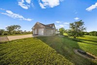 2640 union Road, Lawrence, KS 66044