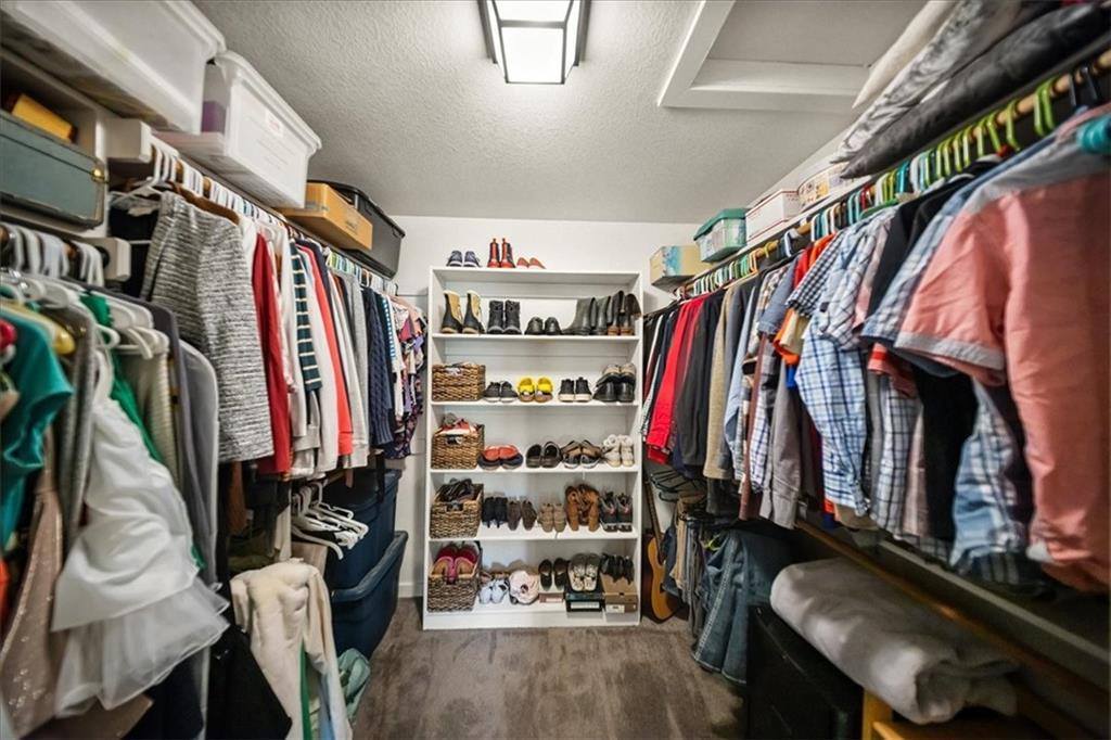 14115 NW 68th Street, Parkville, MO 64152