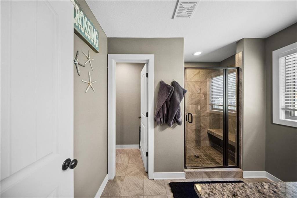 14115 NW 68th Street, Parkville, MO 64152