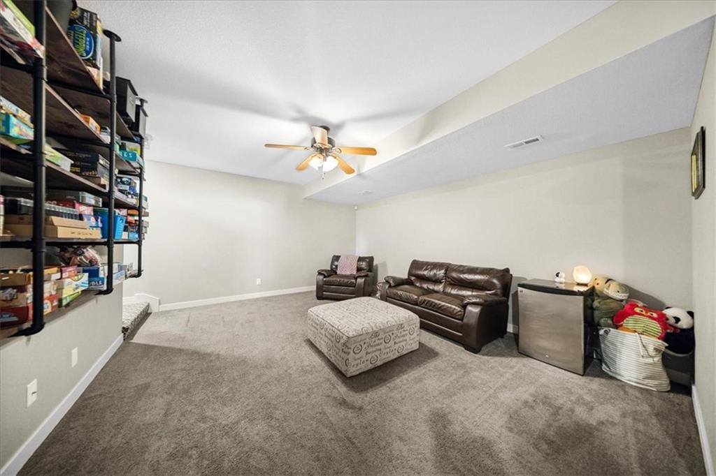 14115 NW 68th Street, Parkville, MO 64152