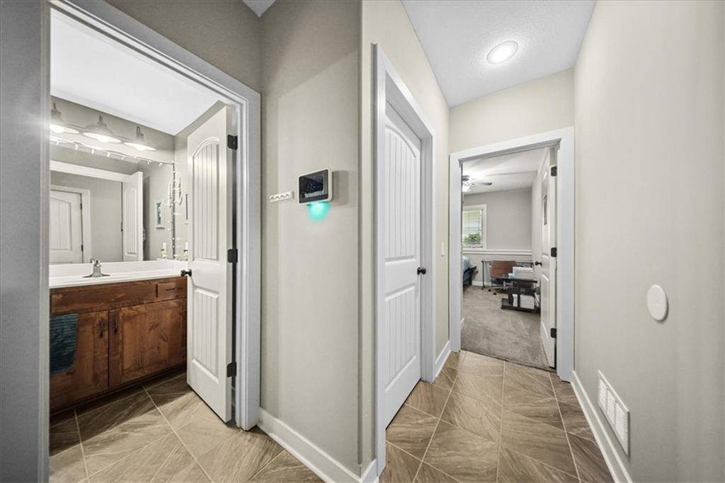 14115 NW 68th Street, Parkville, MO 64152