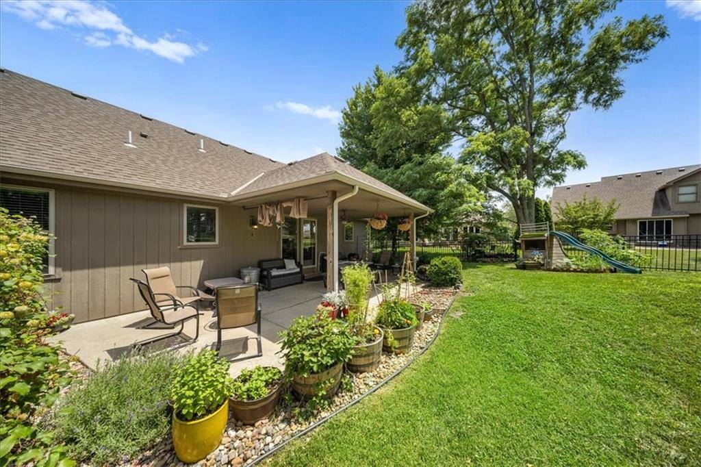 14115 NW 68th Street, Parkville, MO 64152