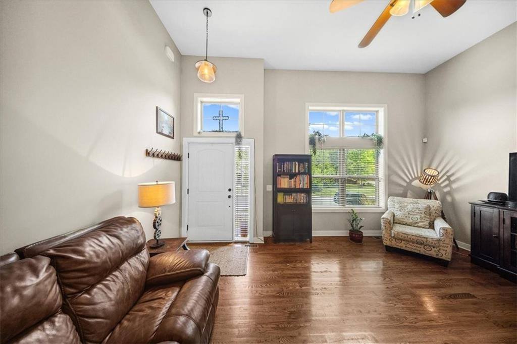 14115 NW 68th Street, Parkville, MO 64152