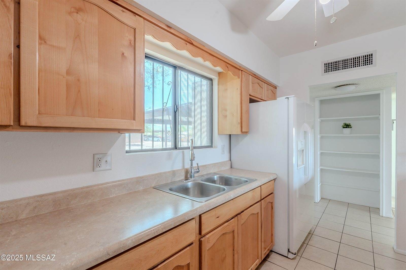 1741 West Calle Del Rey, Tucson, AZ 85713