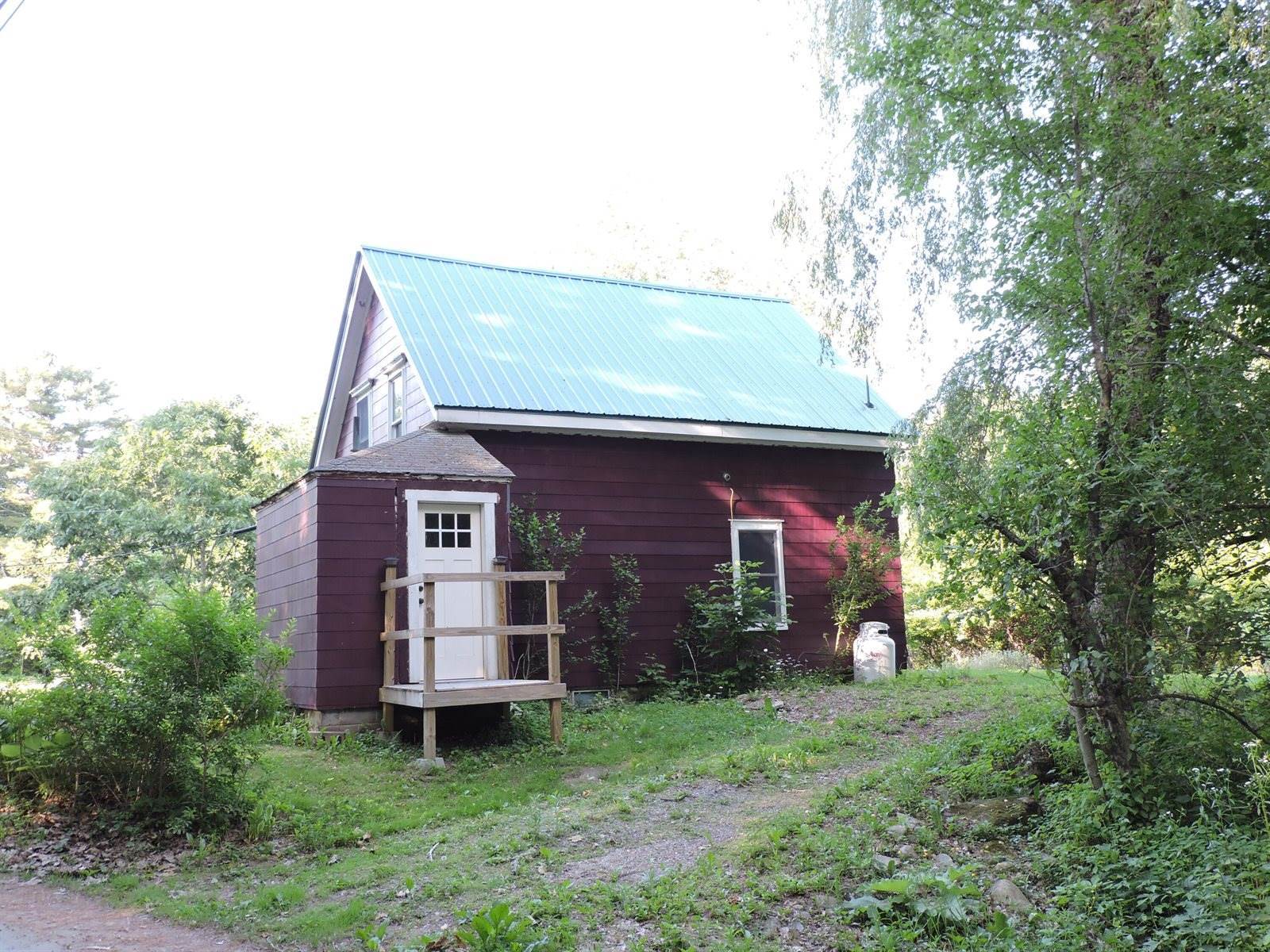 384 Duck Puddle Road, Nobleboro, ME 04555