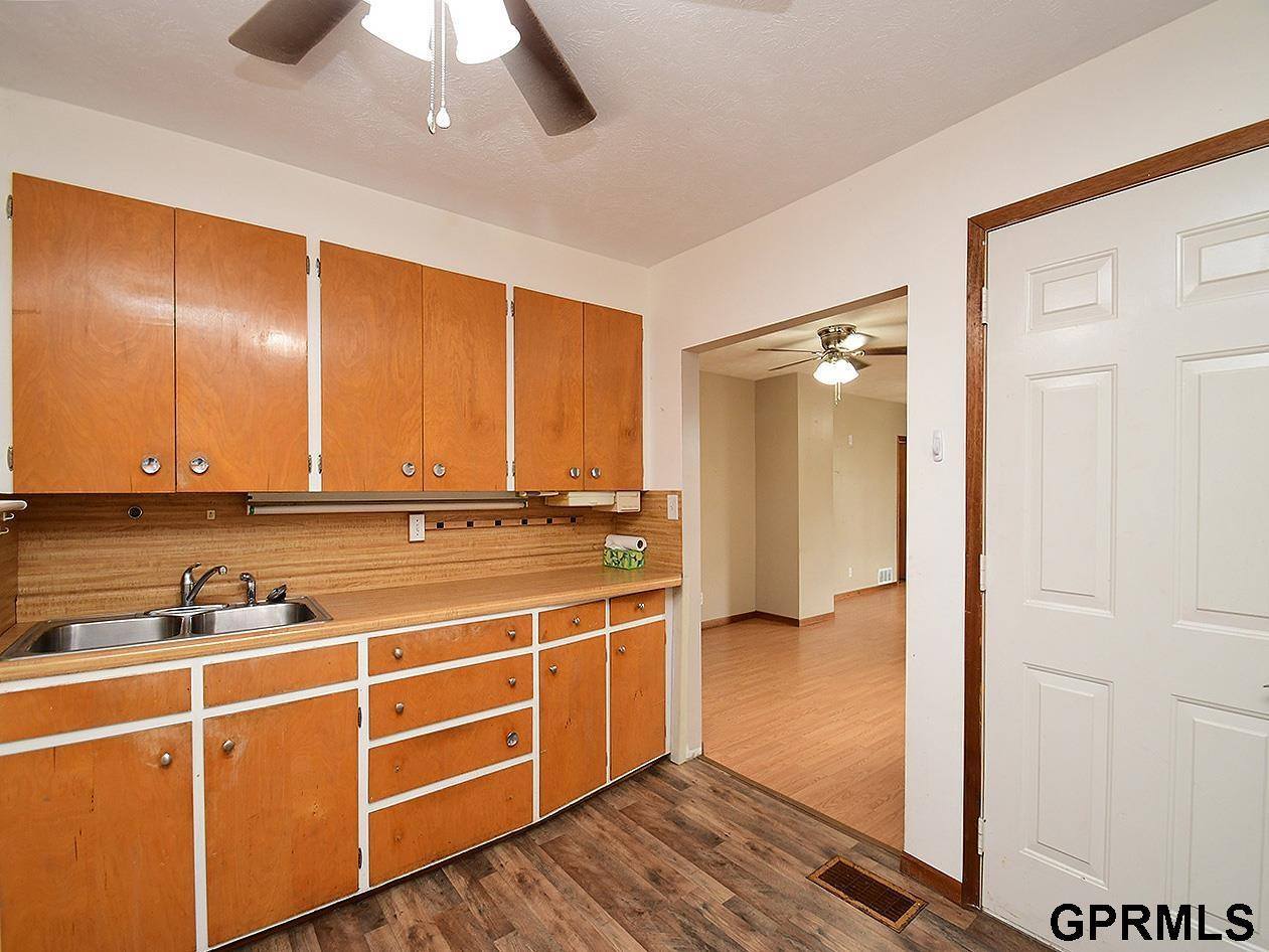 2316 North 65Th Street, Omaha, NE 68104