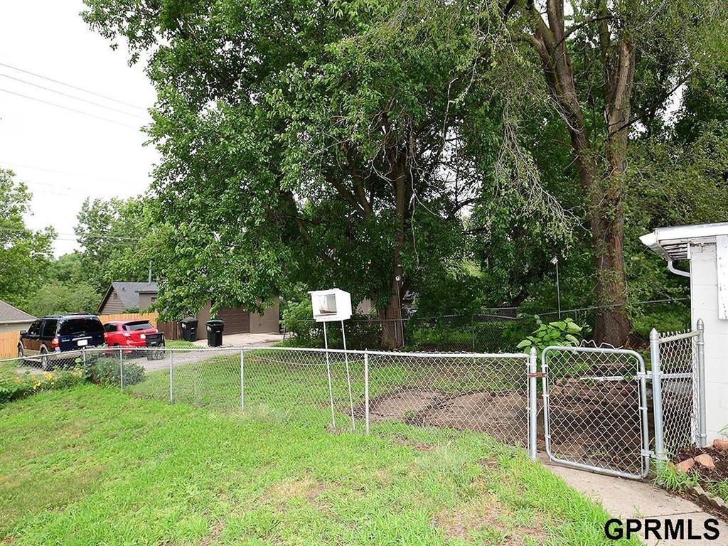 2316 North 65Th Street, Omaha, NE 68104