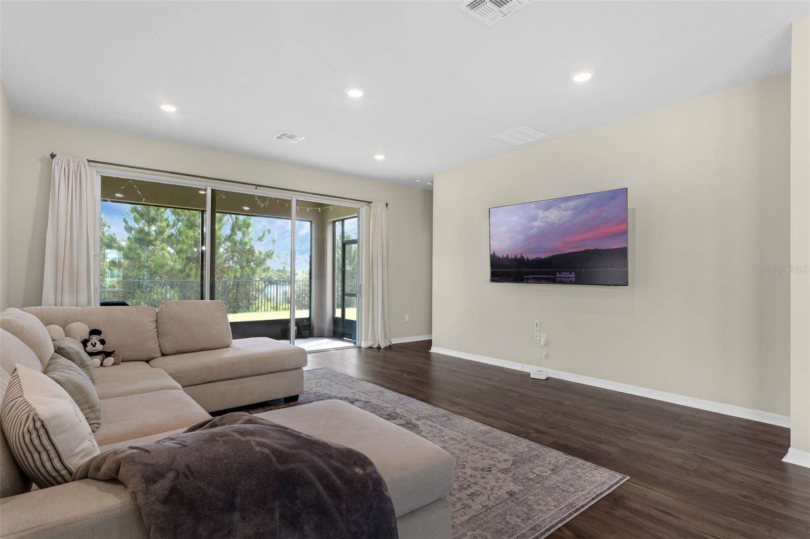 17860 Passionflower Circle, Clermont, FL 34714