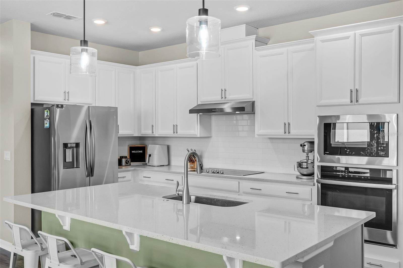 17860 Passionflower Circle, Clermont, FL 34714