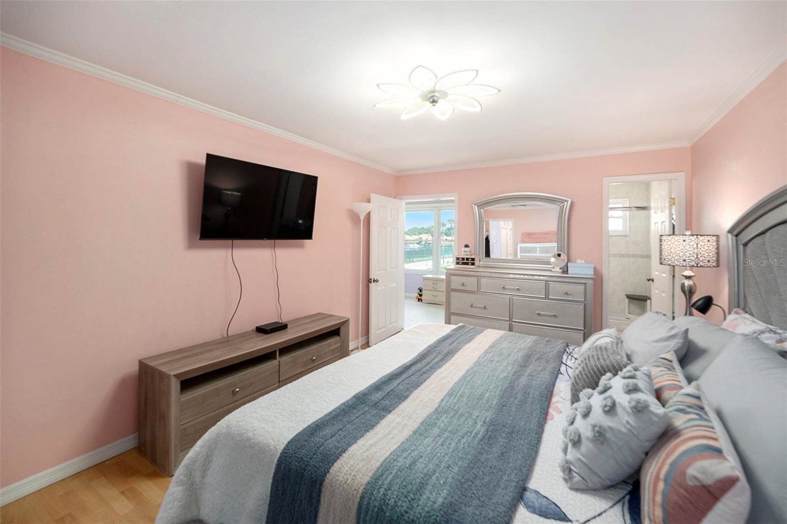 2960 59TH Street South, #215, Gulfport, FL 33707