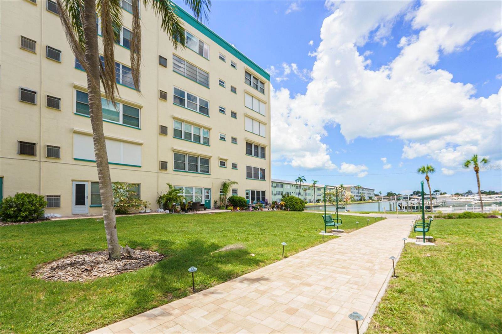 2960 59TH Street South, #215, Gulfport, FL 33707